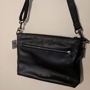 NEW $450 Coach Graham soft messenger bag men's